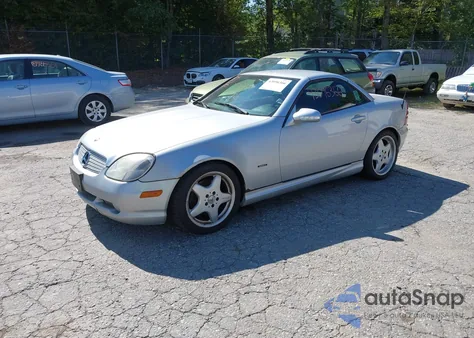 2001 Mercedes-Benz Slk 320 из США, поврежденный, VIN WDBKK65F91F201864